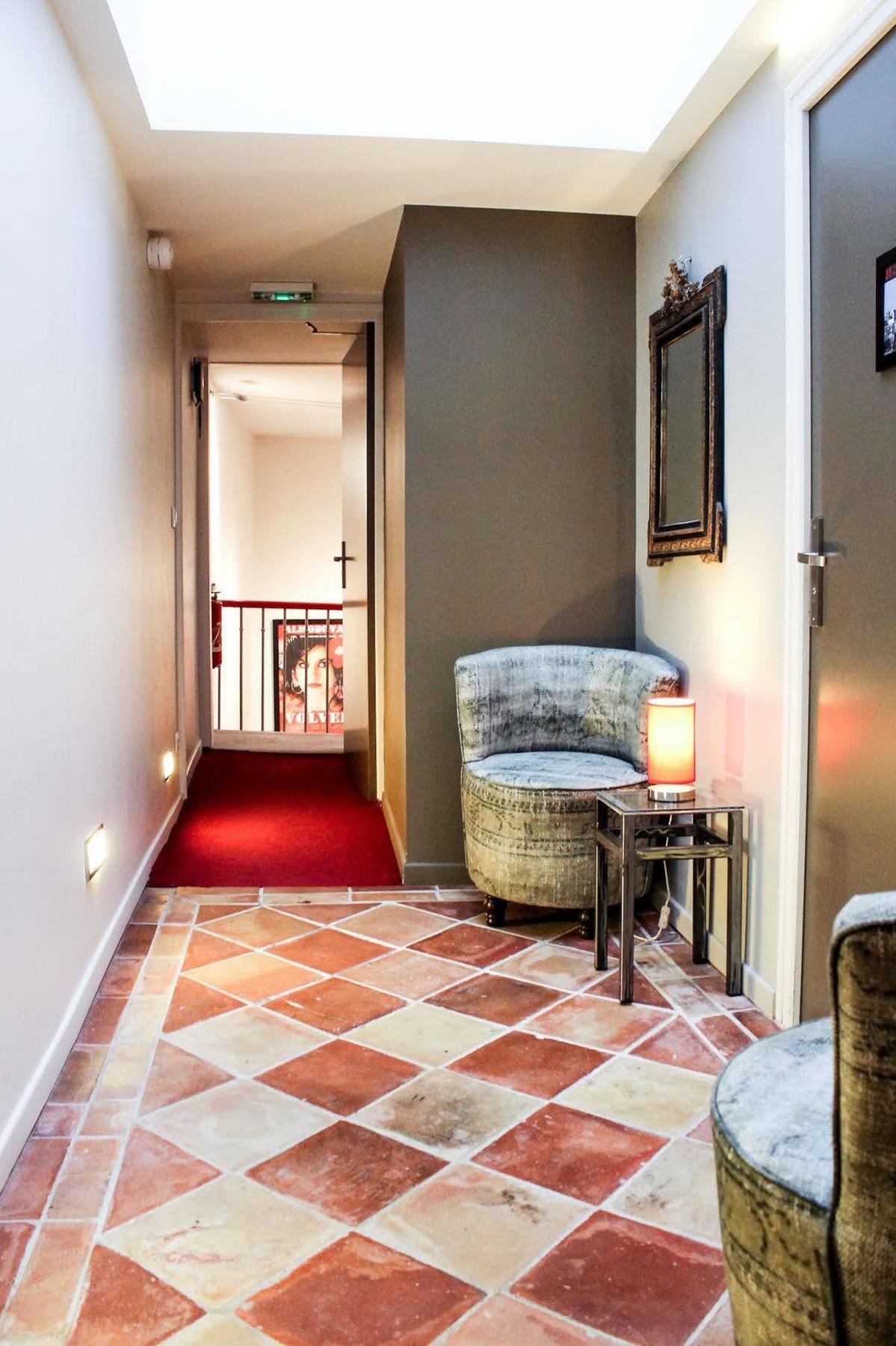 Des Arts Hotel 3*